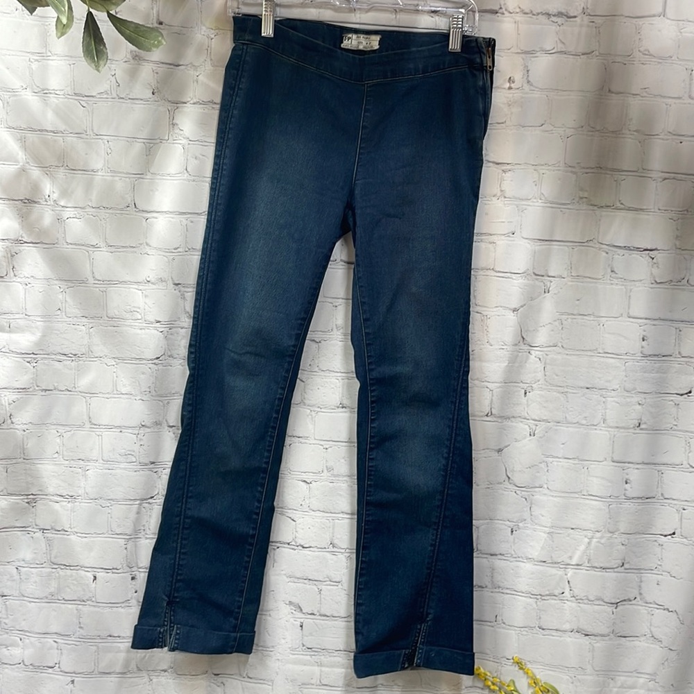 Free People side zip flat front cuffed slit front ankle stretch size 27 …